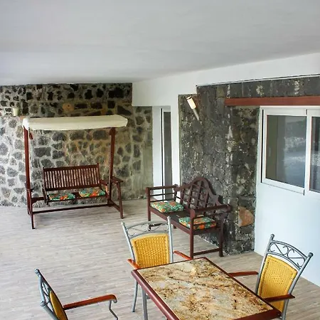 Almudena Suites شقة
